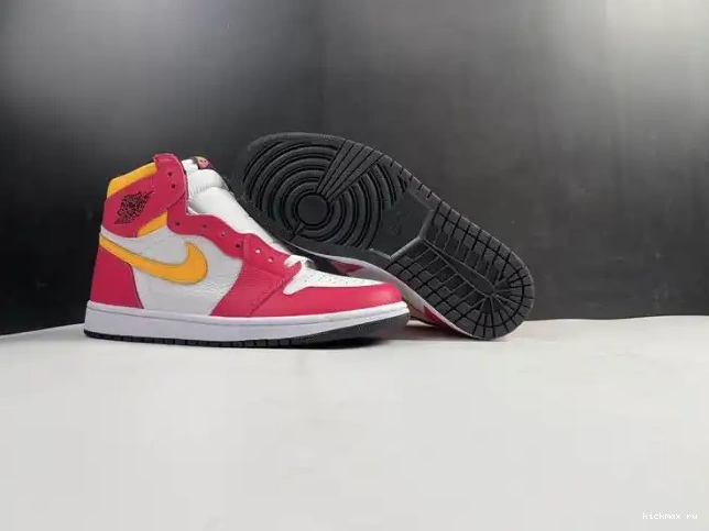Rep 1 Red 555088-603 Fusion Jordan High Air OGLight 0519